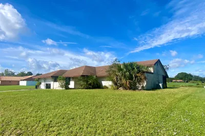 2101 SE Erwin Road 1