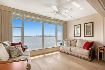 52 Yacht Club Drive #406 1