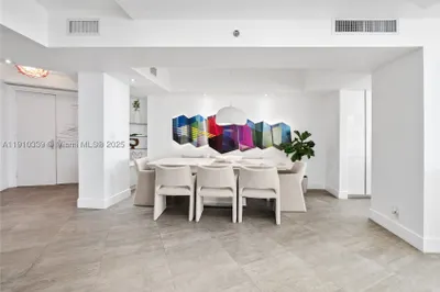 20281 E Country Club Dr #808 1