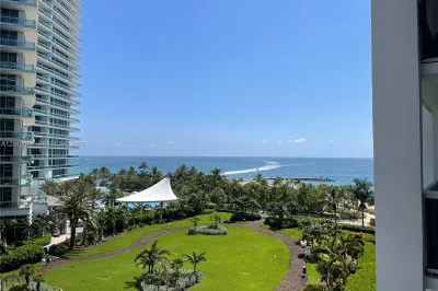 10275 Collins Ave #602 1