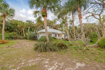2101 S Indian River Drive 1