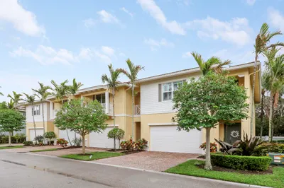 5242 Cambridge Court 1