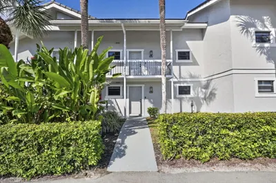 11863 Wimbledon Circle #416 1