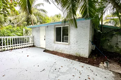 313 S Lakeside Drive #Unit 2 1