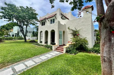 302 Fordham Drive 1