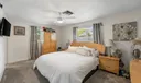 5 E Riverside Drive Photo