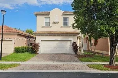 2160 NE 37th Rd #2160 1