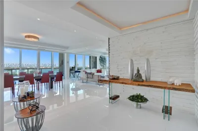 10101 Collins Ave #20A 1