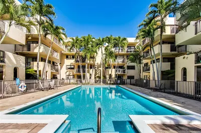 995 SW 84th Ave #408 1