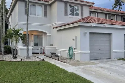 7108 Hawks Nest Terrace 1