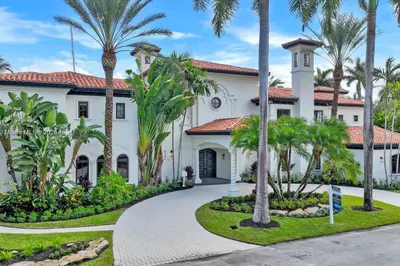628 Coral Way