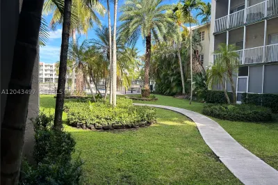 21121 SW 85th Ave #111 1