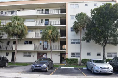 220 SW 9th Ave #211