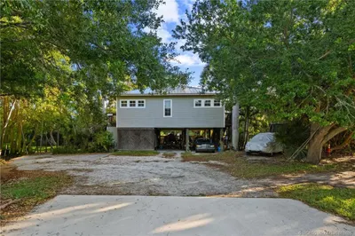 201 SW 6th Street 1