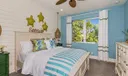 1050 SE Faulkner Ter Terrace Photo