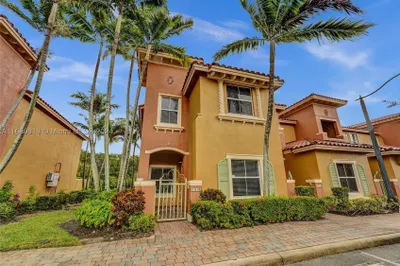 1013 SW 143rd Ave #1301 1