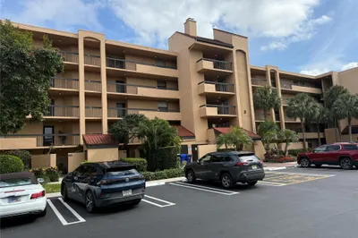 950 Egret Cir 1