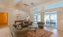 13 Balfour Road W Photo