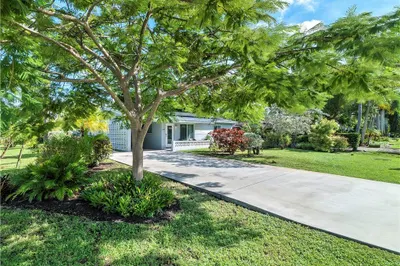 649 NW 28th Ct 1