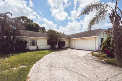 1646 SE Holiday Road 1