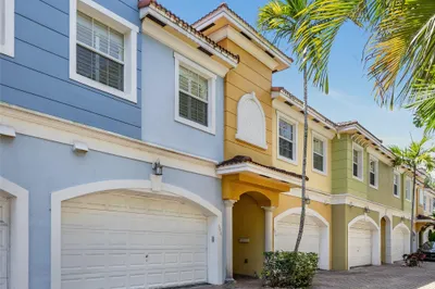 3016 NE 5th Terrace #6 1