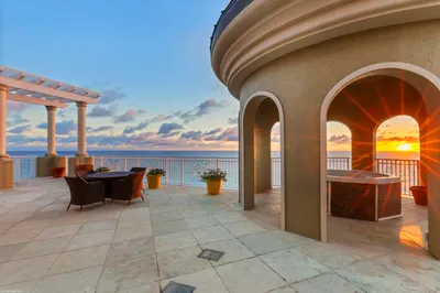 5310 N Ocean Dr #Penthouse 1201 082