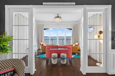 30 Harbour Isle Drive W #PH02 1