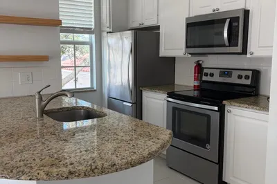 4014 Community Drive #1 1