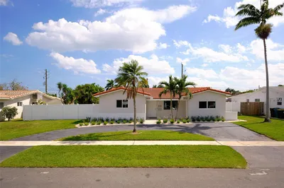 222 SE 3rd Pl 1