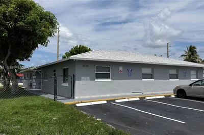 4101 NW 30th Ter 1