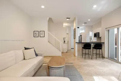3119 Mary St #5 1
