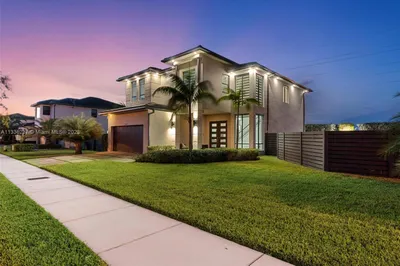 15875 SW 136th Ter 1