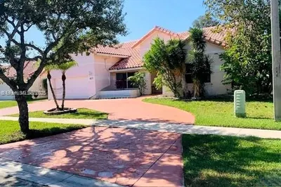 16373 NW 16th St 1