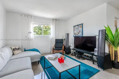 1717 Rodman St #19 1