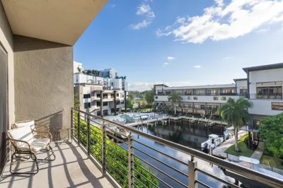 180 SE 4th Terrace 1