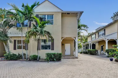 1212 W Las Olas Blvd 1