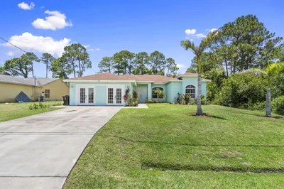 1752 SW Bonfire Terrace 1
