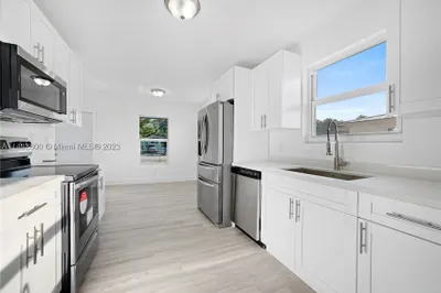 2365 Superior St 1
