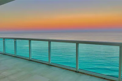 10101 Collins Ave #20E 1
