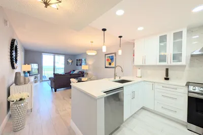 2929 S OCEAN Boulevard #2010 1