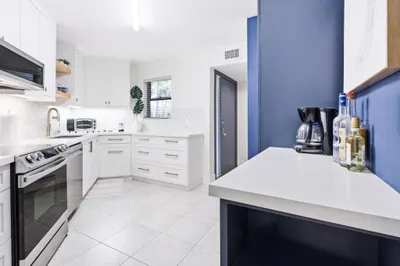 5800 Camino Del Sol #Apt 106 1