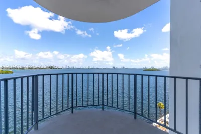 11930 N Bayshore Dr #704 1