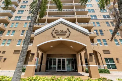 2665 SW 37th Ave #301 1