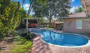 2220 W Pineridge Court Photo