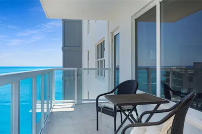 3750 Galt Ocean Dr #1807 1