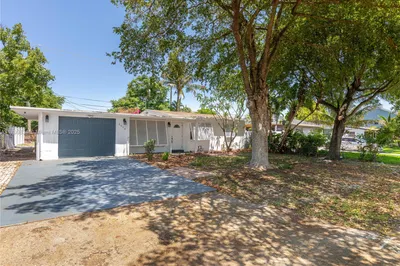 3050 NE 13th Ave