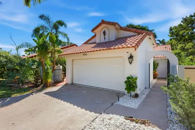 2230 NW 14th Street 1