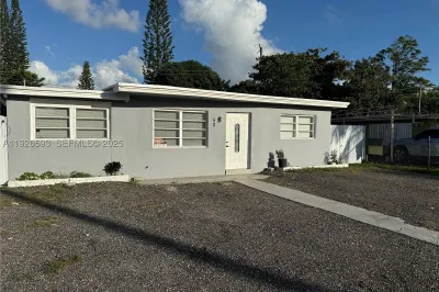 501 S 61st Ter 1