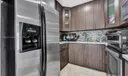 881 West Dr Photo