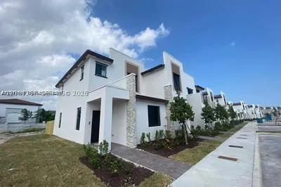 575 NE 208th Ter #575 1